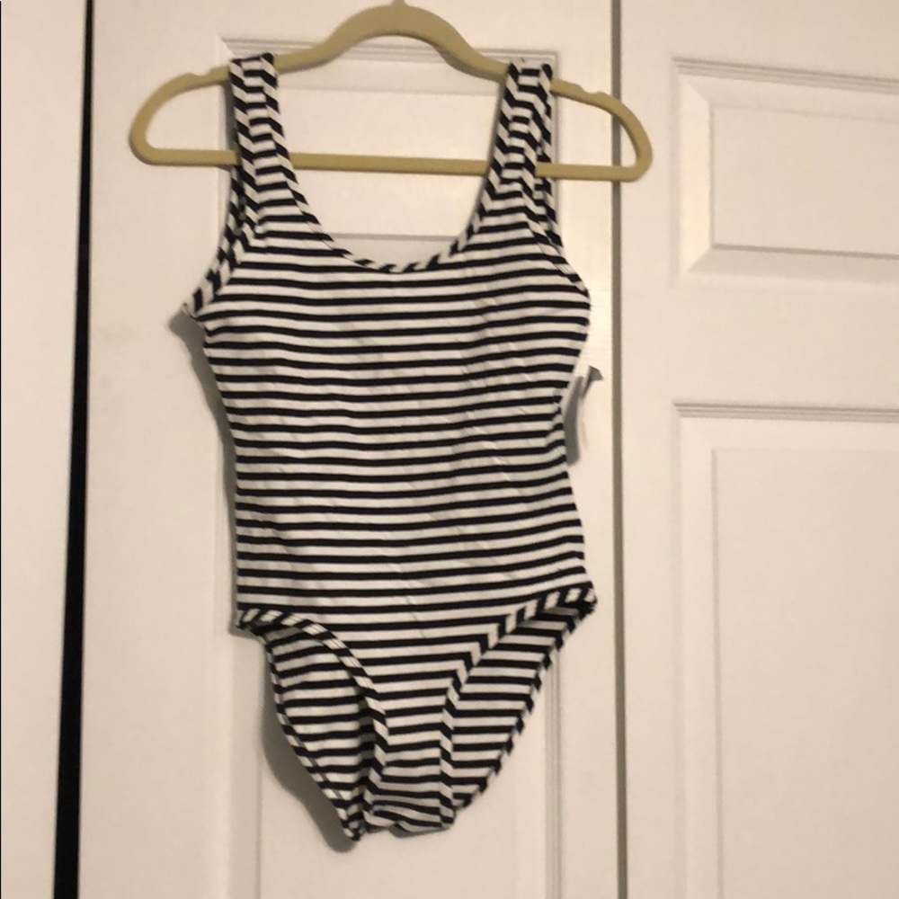 NWT F21 bodysuit size M